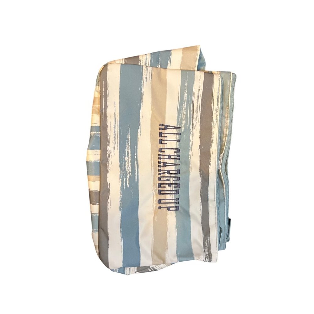 Lightweight Travel Cosmetic Bag With Zip Closure & Multi-Compartments